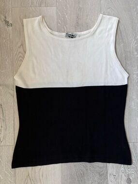 PETITE SOPHISTICATE TOP